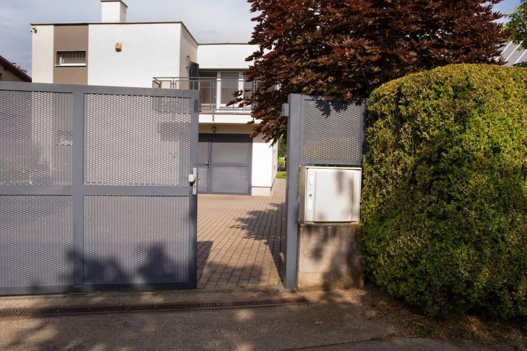Exkluzivna Chata Pri Jazere Senec Exterior photo